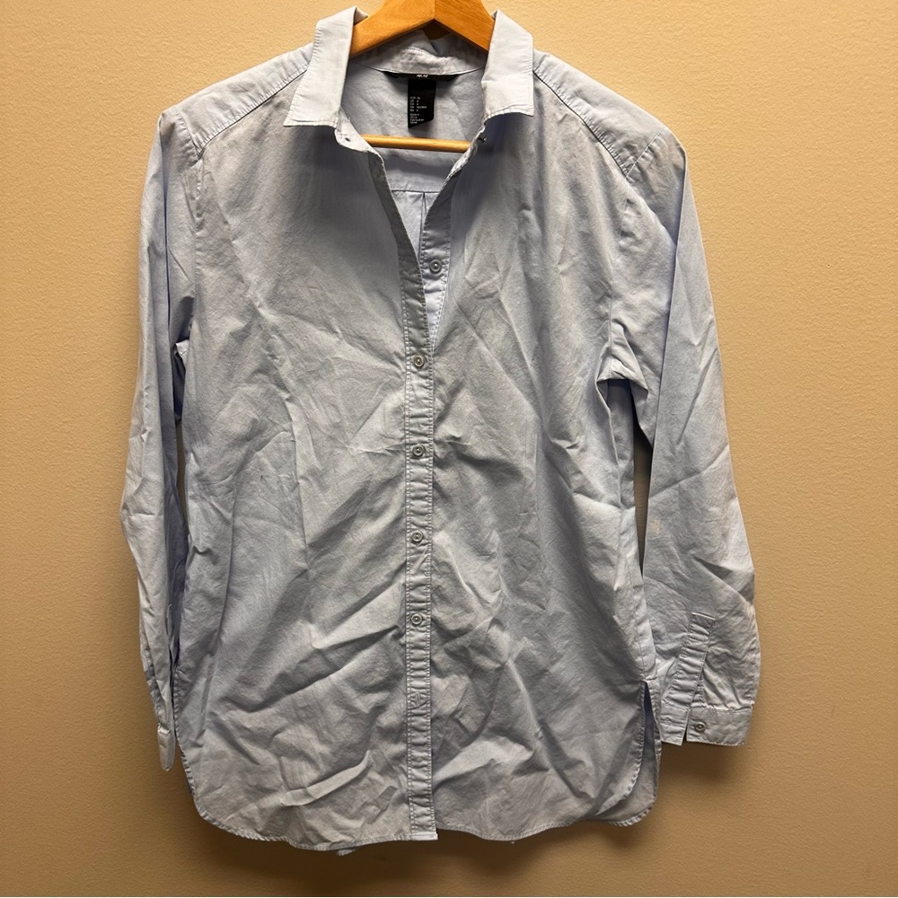 H&M Blue Casual Button Down Shirt Womens size 6 lightweight Blouse Top FLAW